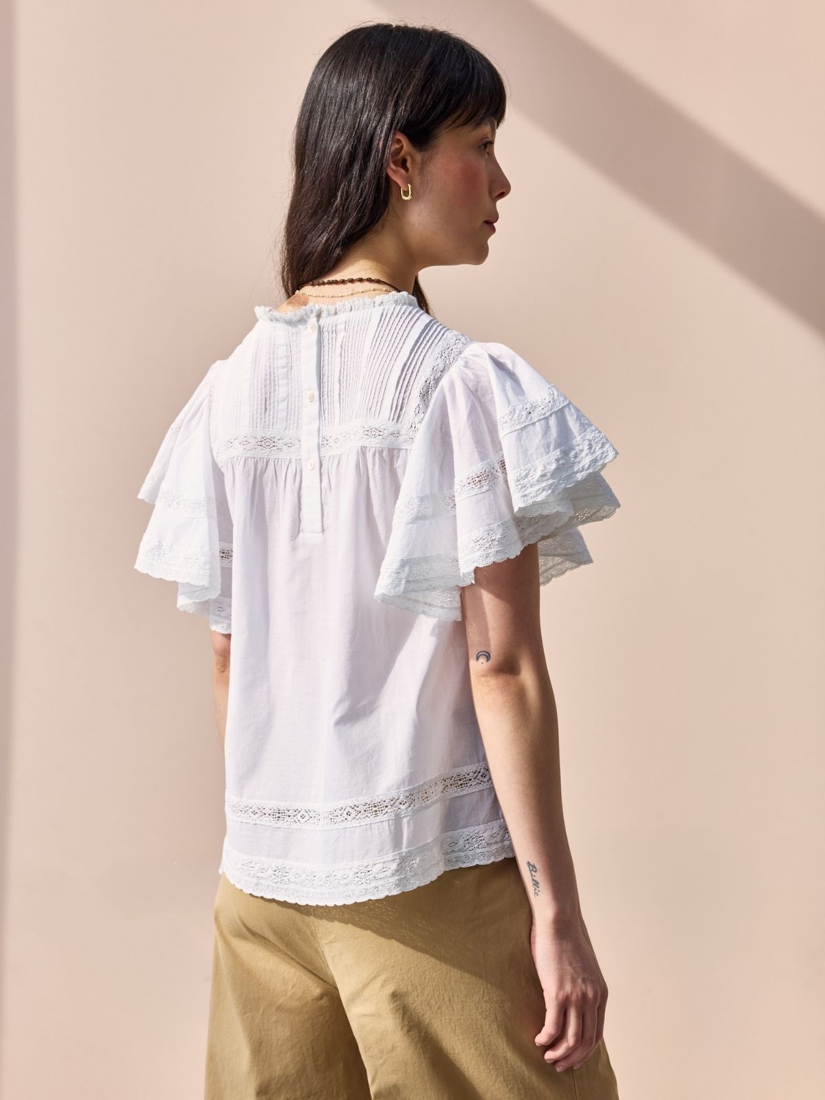 Iris Fashion - BY IRIS - Capri Lace Insert Top - White