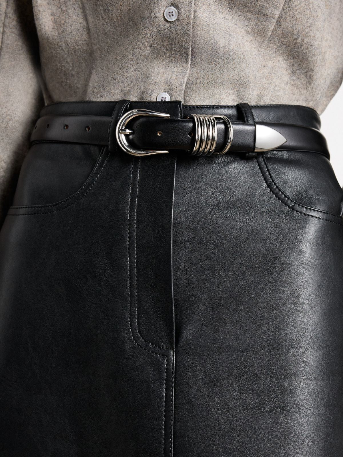 Iris Fashion - DEHANCHE - Hollyhock Leather Belt- Black &	Silver