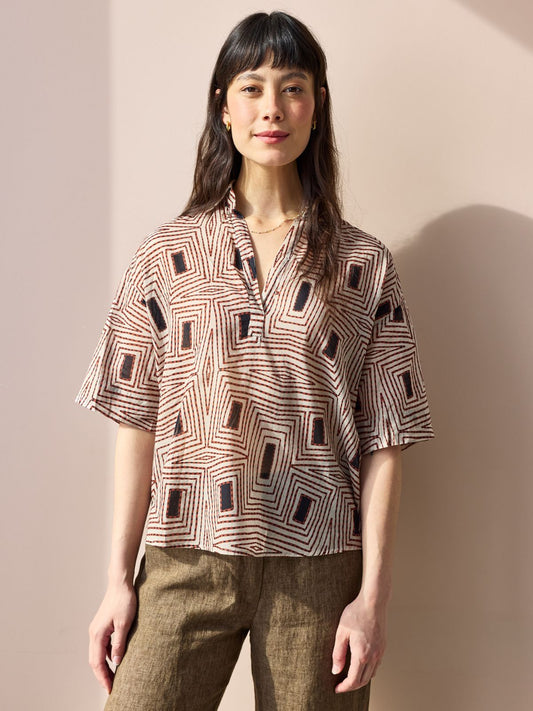 Iris Fashion - DIEGA - Tifana Print Blouse - Ecru