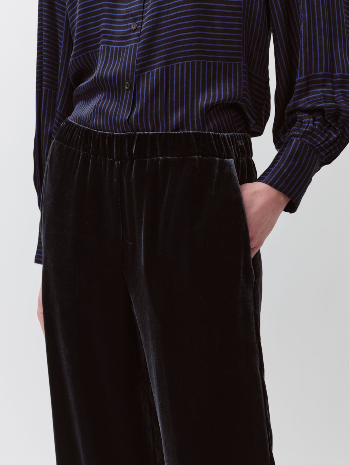 Portorico Velvet Trousers - Navy
