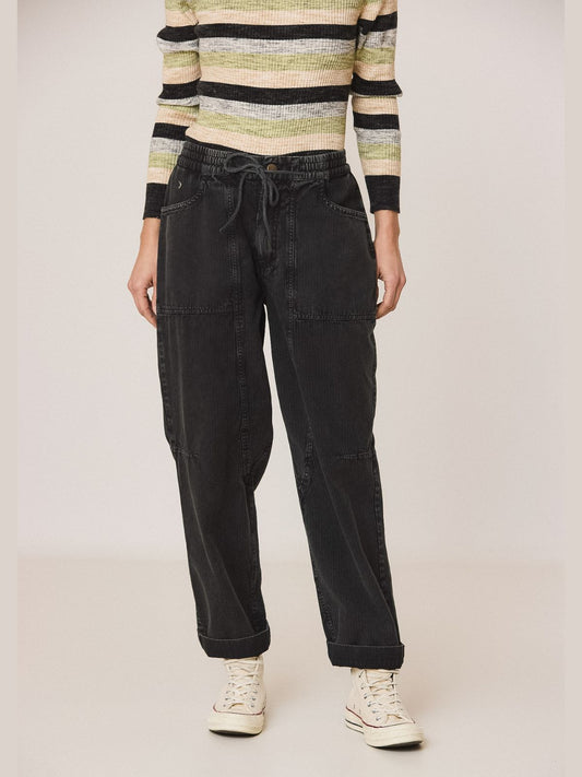 Herringbone Carrot Pants - Black