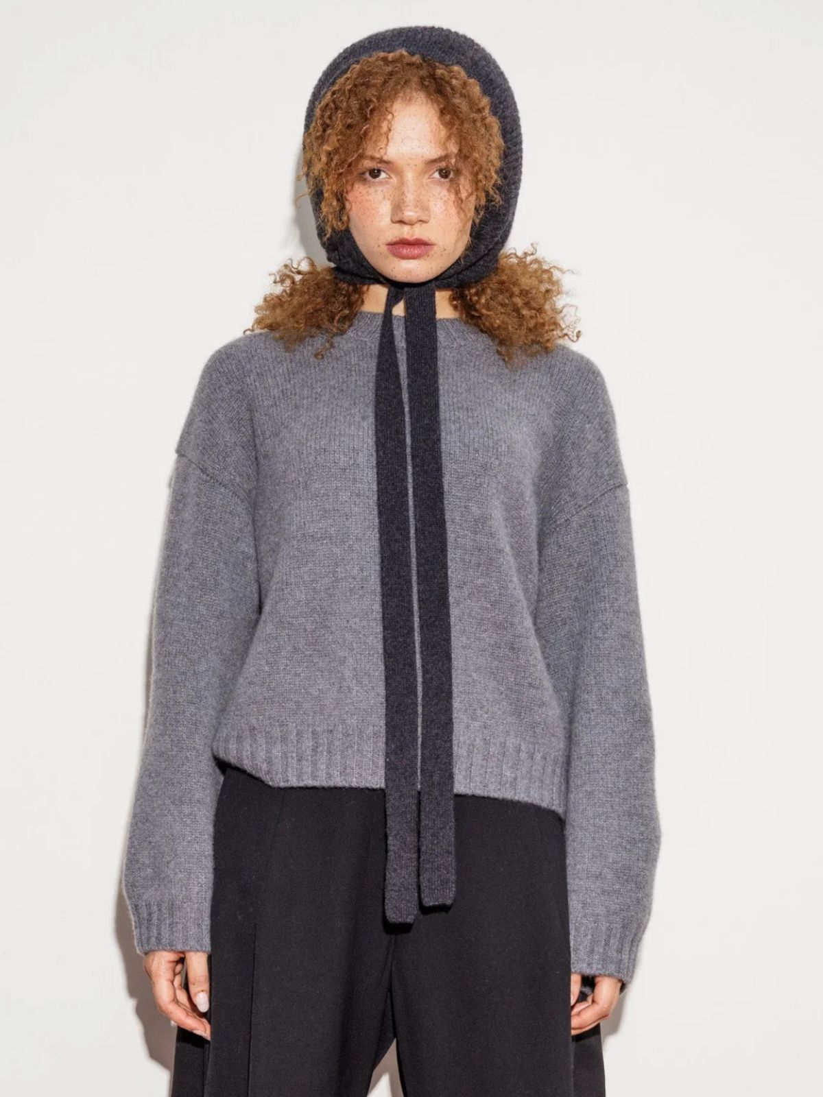 Cashmere Bonnet Hat - Charcoal