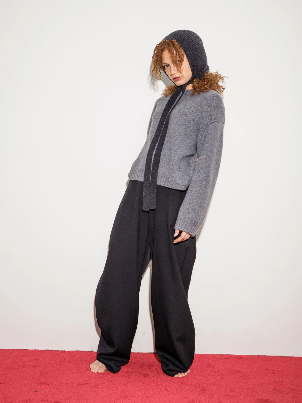 Cashmere Bonnet Hat - Charcoal