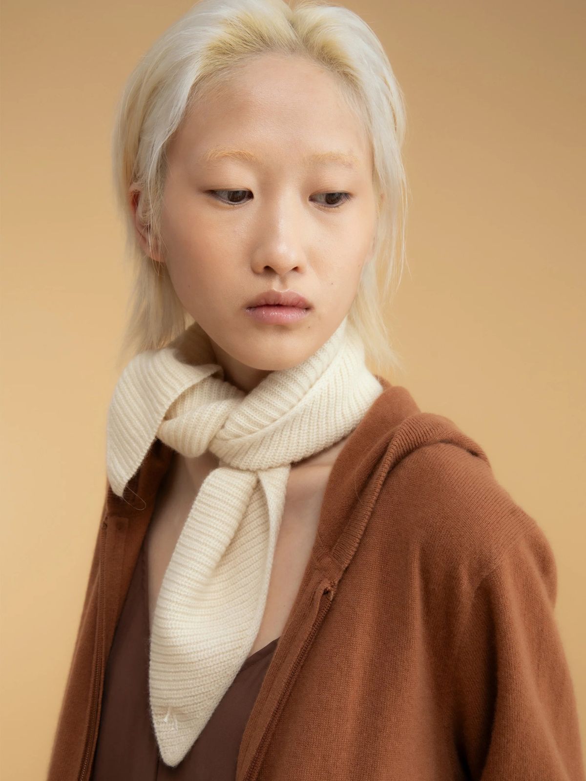 Knitted Cashmere Neck Tie - Cream
