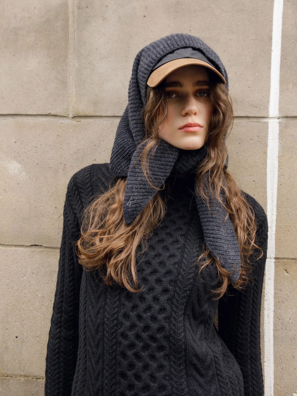 Triangle Cashmere Scarf - Charcoal