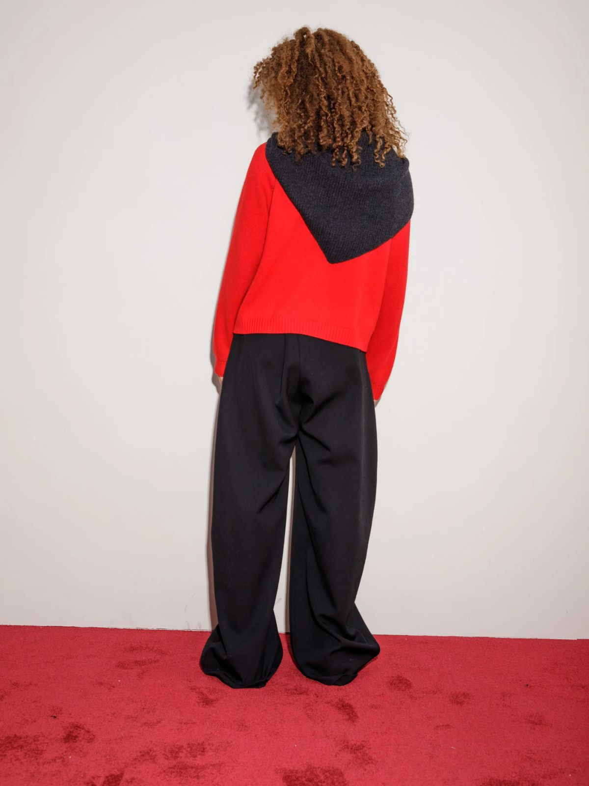 Triangle Cashmere Scarf - Charcoal