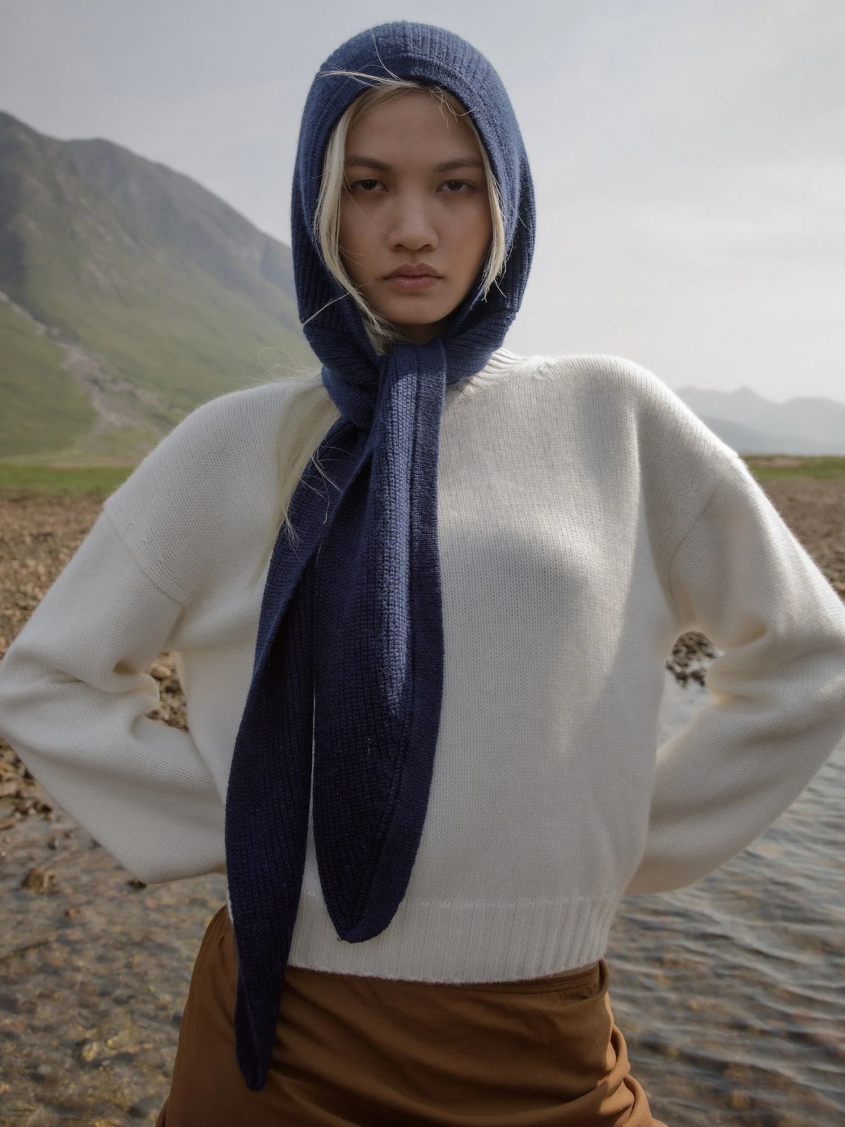 Knitted Bonnet & Neck Tie - Cosmos