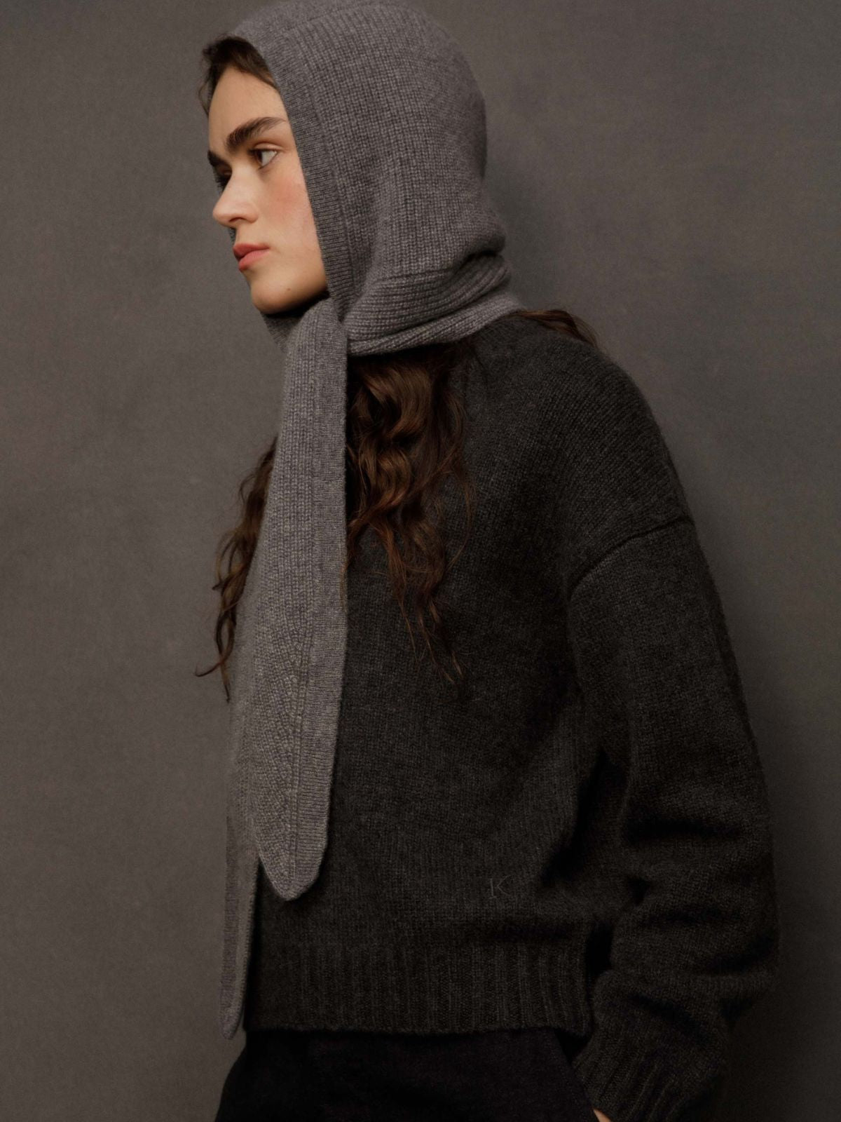 Knitted Bonnet & Neck Tie - Derby Grey