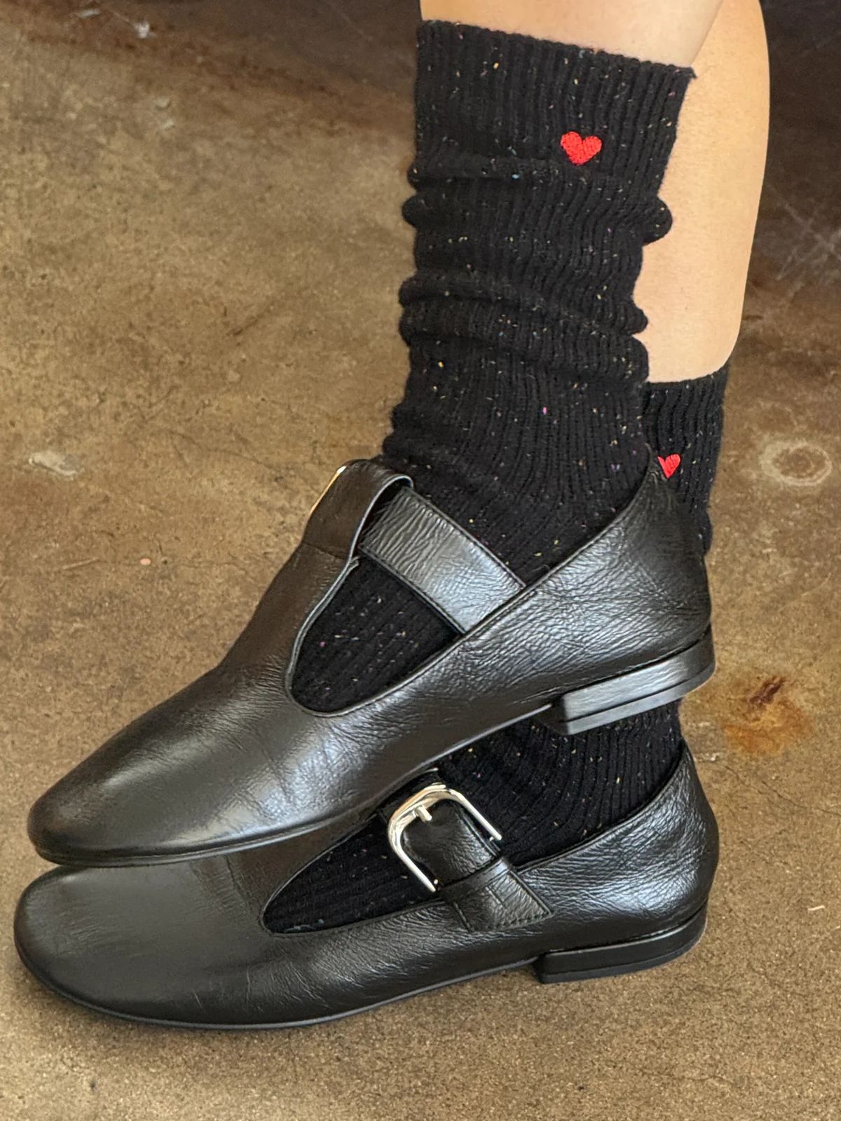 Embroidered Snow Socks -Black + Heart