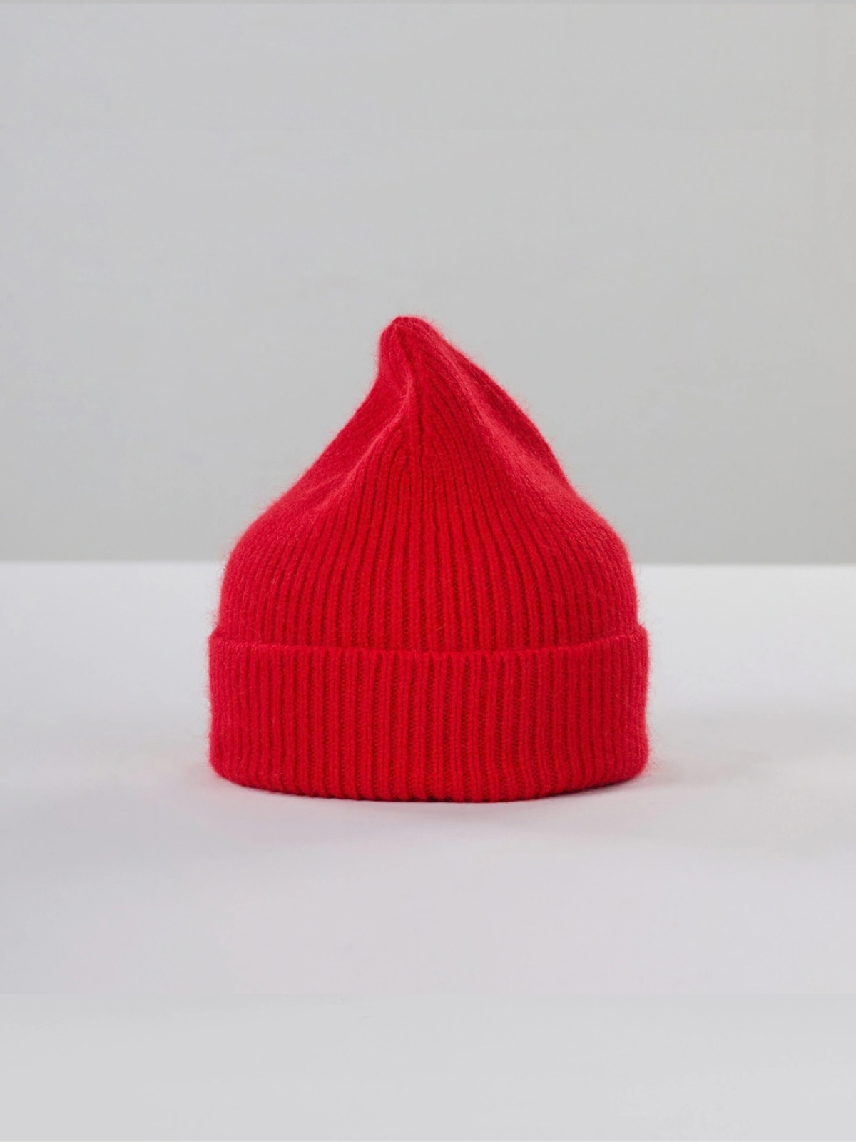 Wool Beanie - Crimson