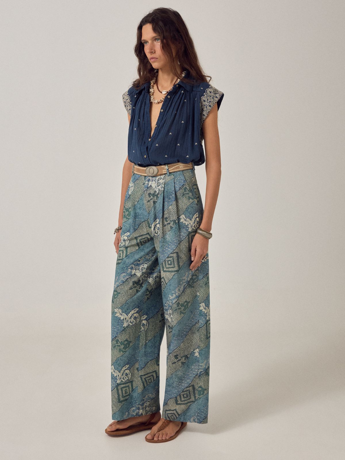 Iris Fashion - MAISON HOTEL - Karina Embroidered Shirt - indigo