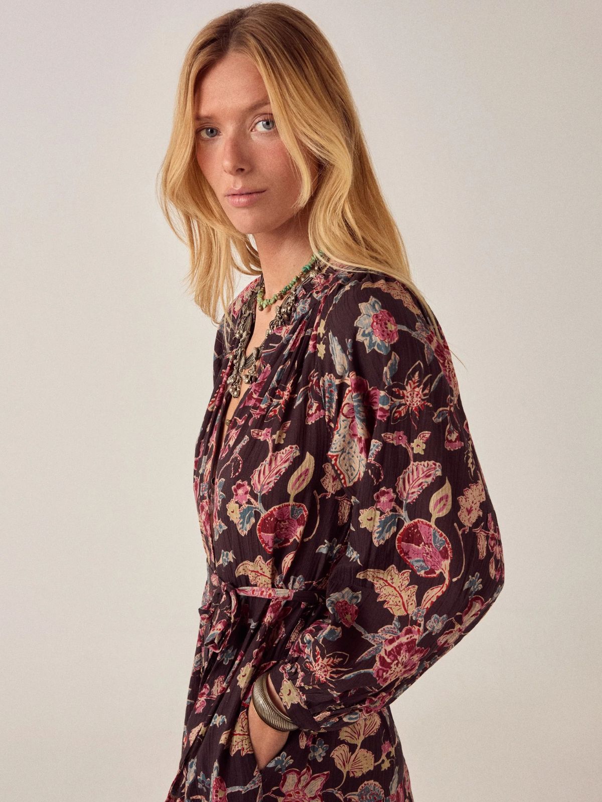 Iris Fashion - MAISON HOTEL - Louise Floral Print Dress - Black