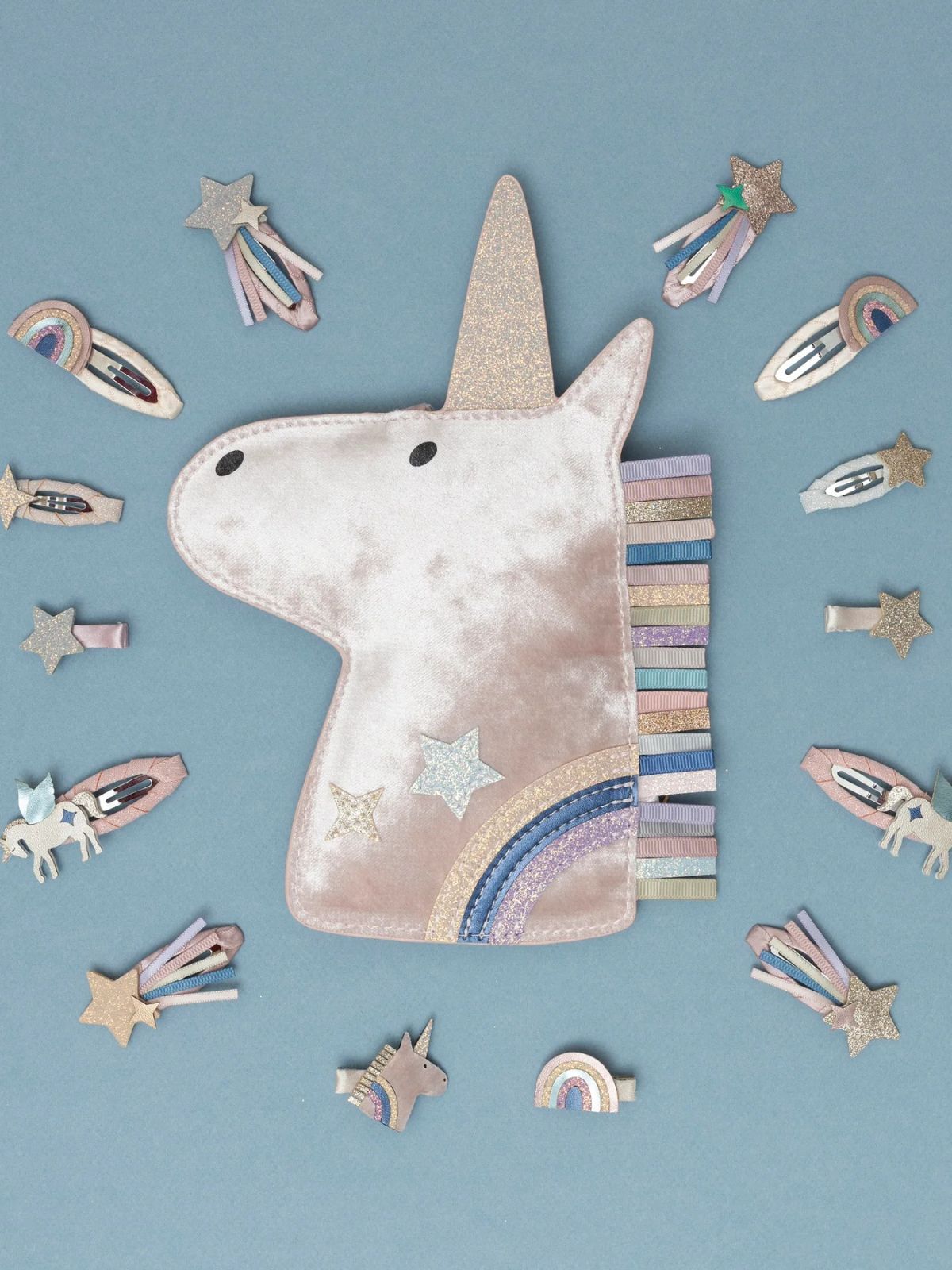 Winged Unicorn & Rainbow Clic Clacs - Multi