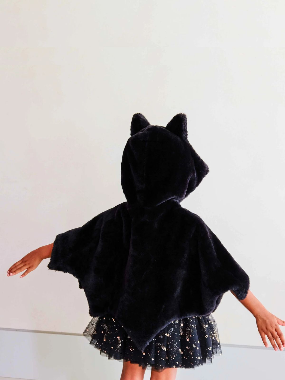 Furry Bat Cape - Black