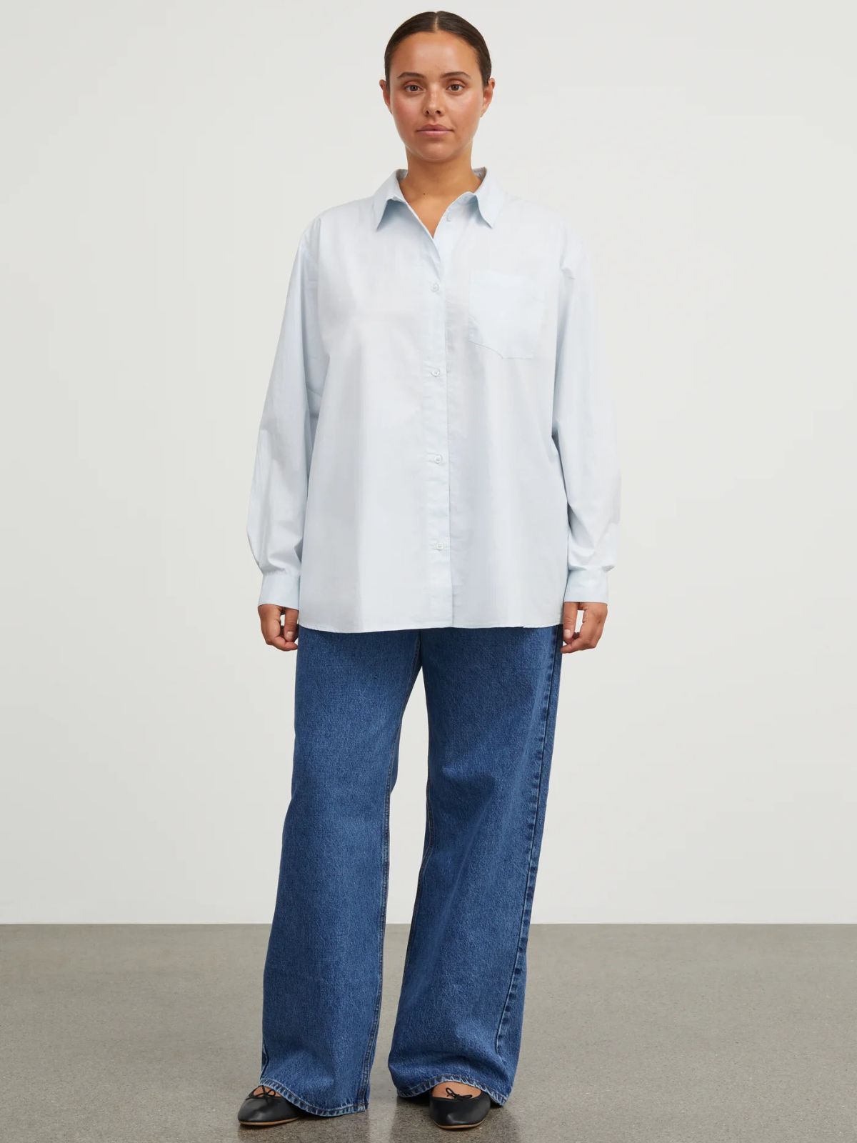 Iris Fashion - SKALL STUDIO - Edgar Shirt - Light Blue