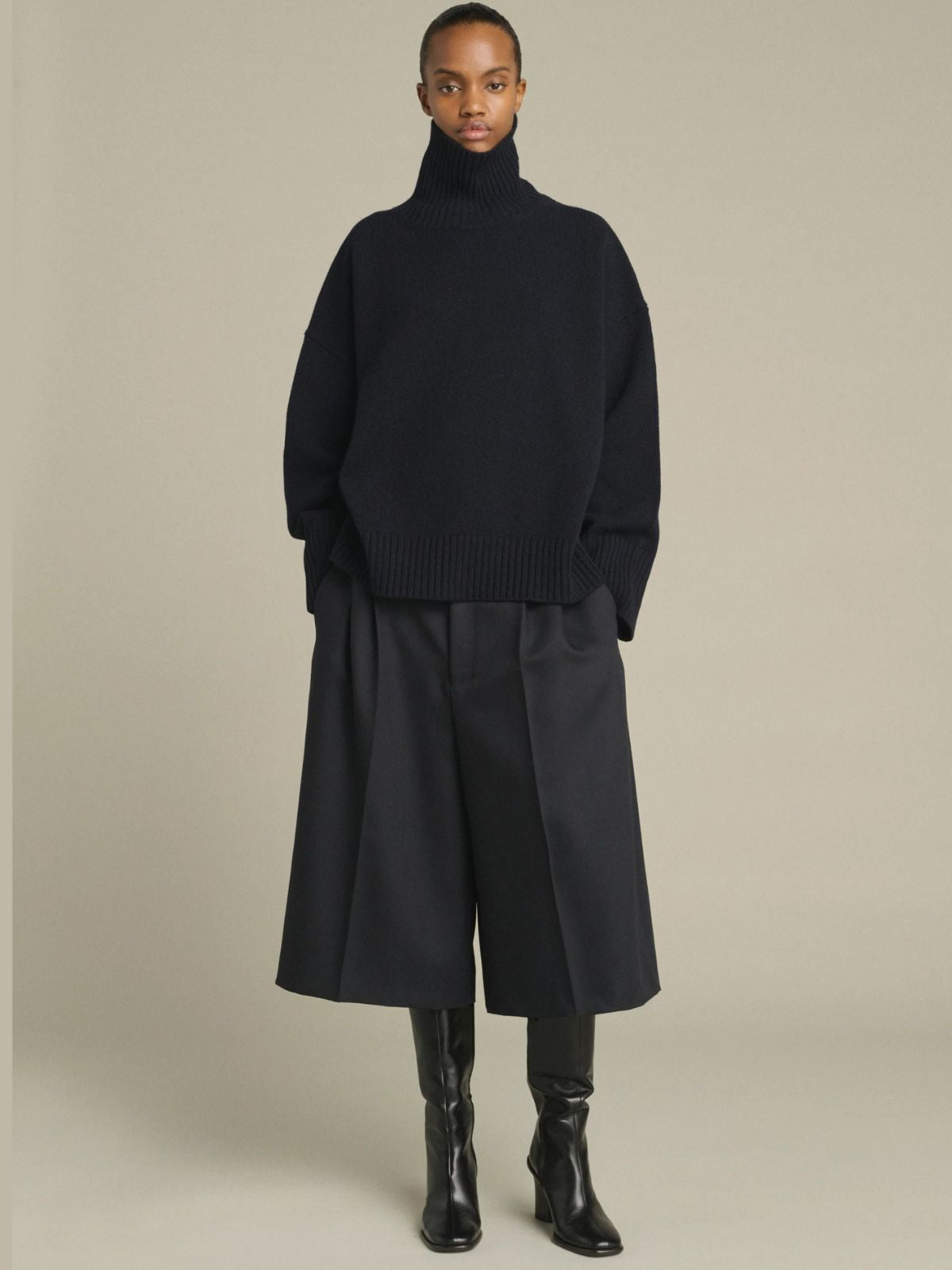 William Roll Neck Jumper - Navy