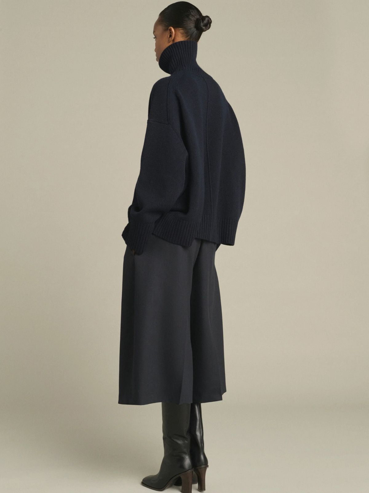 William Roll Neck Jumper - Navy