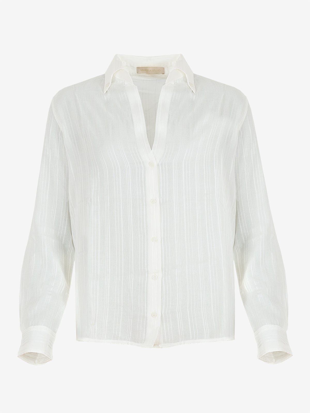 color:WHITE