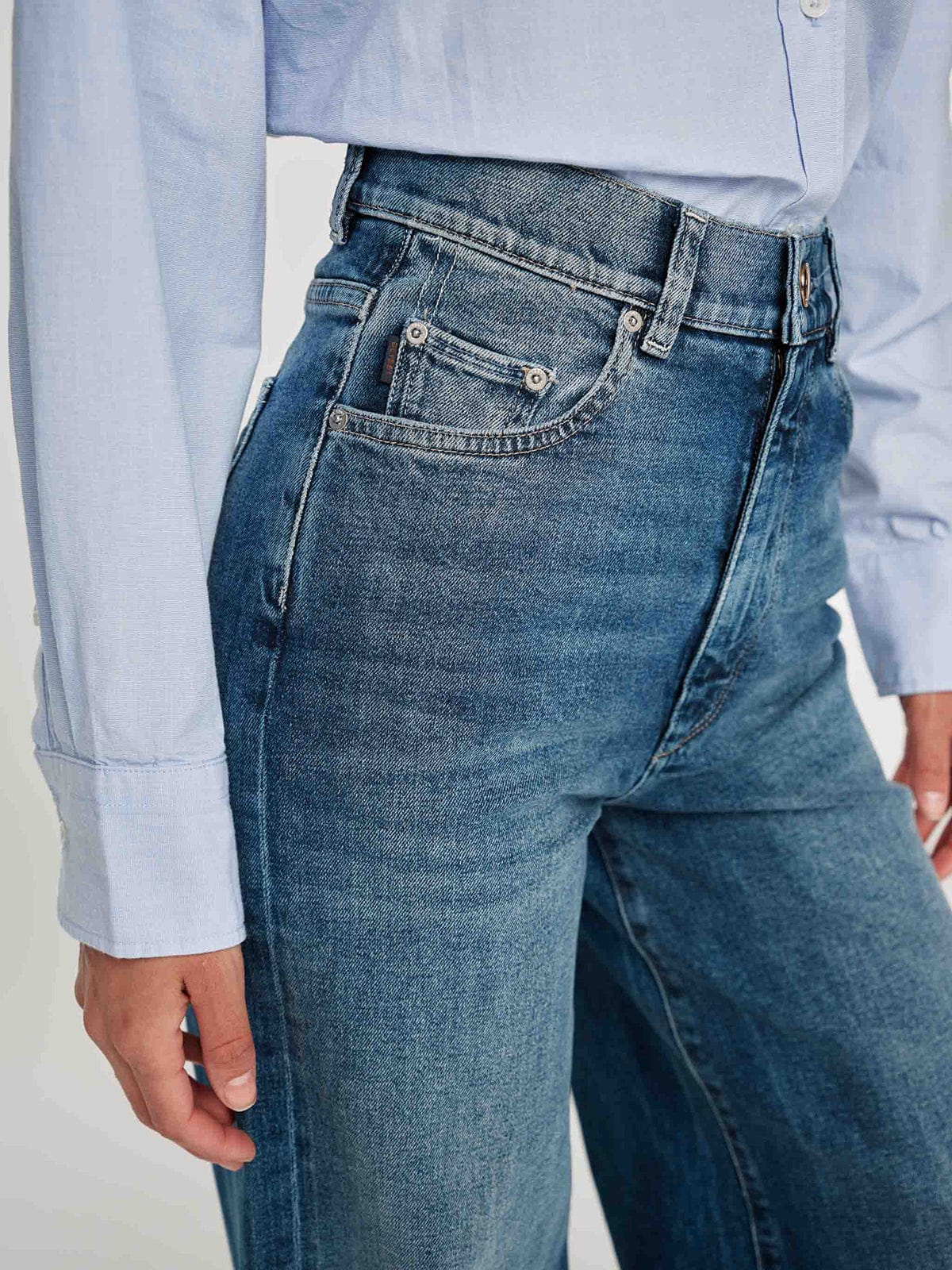 color:DENIM