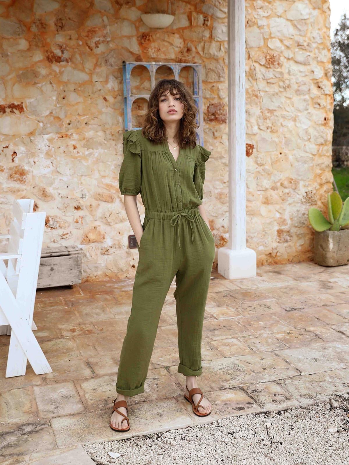 Olive green jumpsuits | HOWTOWEAR Fashion