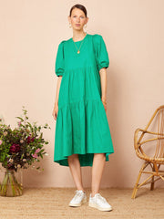 color:GREEN